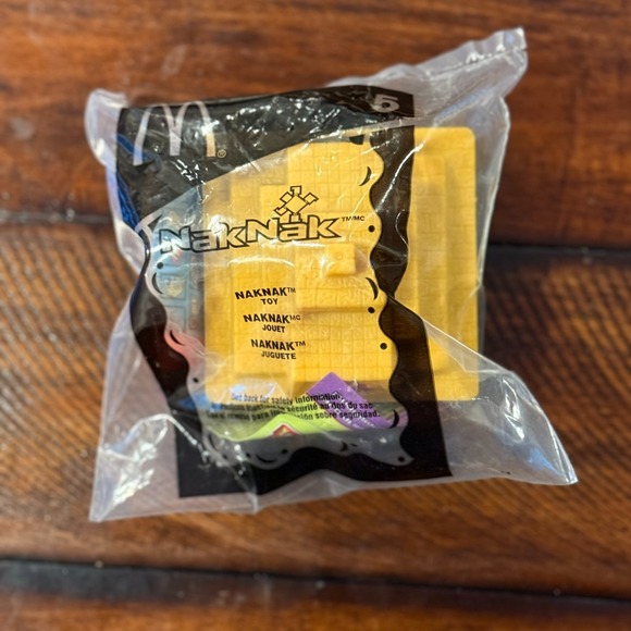 2002 McDonald's NakNak #5 Sealed Happy Meal Toy Vintage HTF - Picture 1 of 2
